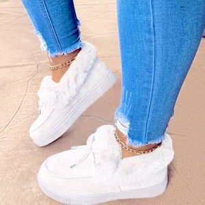 Fluffy off white Loafers
